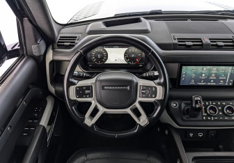Подержанный автомобиль Land Rover Defender Suv 2020 года (21 фото)