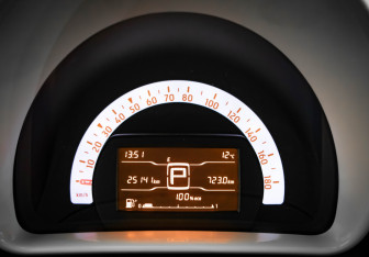 Подержанный автомобиль Smart Fortwo Hatchback 2018 года (9 фото)