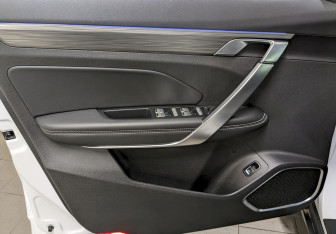 Подержанный автомобиль Belgee X70 2024 года (11 фото)