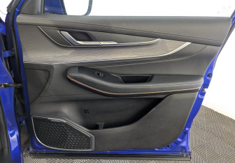 Подержанный автомобиль Exeed LX 2022 года (16 фото)