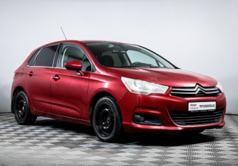 Подержанный автомобиль Citroen C4 Hatchback 2012 года (3 фото)