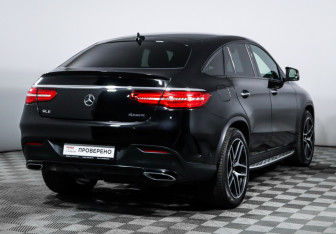 Подержанный автомобиль Mercedes-Benz GLE 2018 года (5 фото)