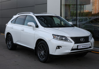 Подержанный автомобиль Lexus RX 2015 года (3 фото)
