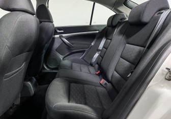 Подержанный автомобиль Skoda Octavia Liftback 2013 года (10 фото)