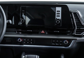 Подержанный автомобиль Kia Sportage 2022 года (11 фото)