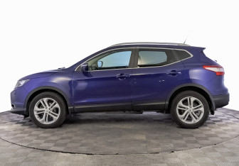 Подержанный автомобиль Nissan Qashqai 2014 года (8 фото)