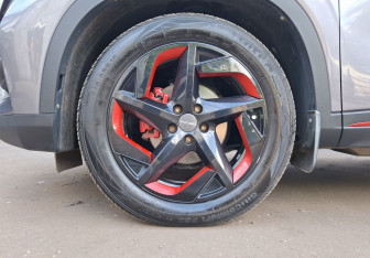 Подержанный автомобиль Omoda C5 2023 года (9 фото)