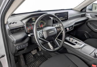 Подержанный автомобиль Haval Jolion 2022 года (16 фото)