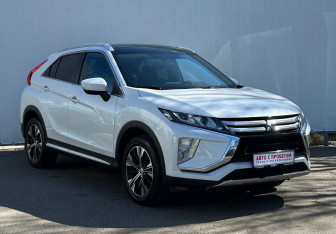 Подержанный автомобиль Mitsubishi Eclipse Cross 2022 года (3 фото)