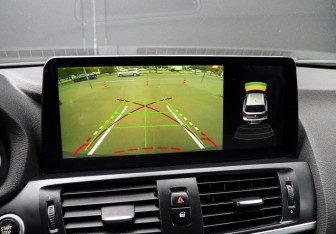 Подержанный автомобиль BMW X3 2013 года (15 фото)