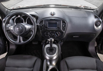 Подержанный автомобиль Nissan Juke 2013 года (14 фото)
