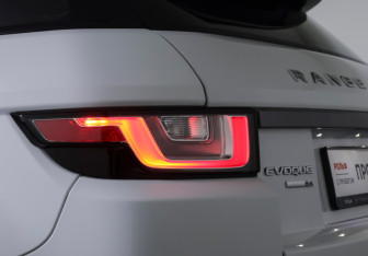 Подержанный автомобиль Land Rover Range Rover Evoque 2017 года (22 фото)