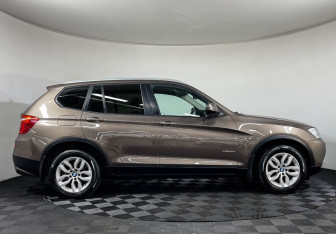 Подержанный автомобиль BMW X3 2013 года (6 фото)