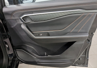 Подержанный автомобиль Geely Okavango 2024 года (21 фото)