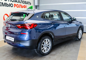 Подержанный автомобиль BMW X2 2021 года (4 фото)