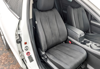 Подержанный автомобиль Mazda CX-7 2010 года (25 фото)