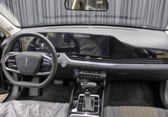 Новый FAW Bestune B70 2023 (14 фото)