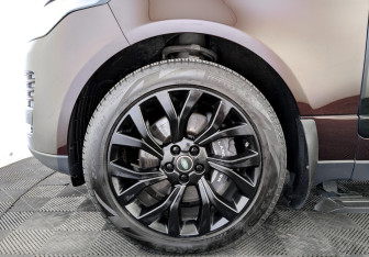 Подержанный автомобиль Land Rover Range Rover 2018 года (18 фото)