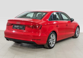 Подержанный автомобиль Audi A3 Sedan 2015 года (5 фото)