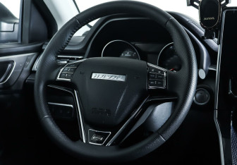 Подержанный автомобиль Haval M6 2023 года (14 фото)