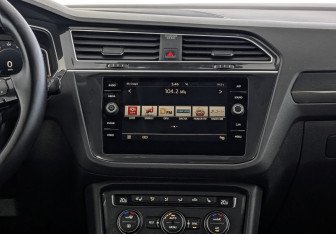 Подержанный автомобиль Volkswagen Tiguan 2019 года (17 фото)