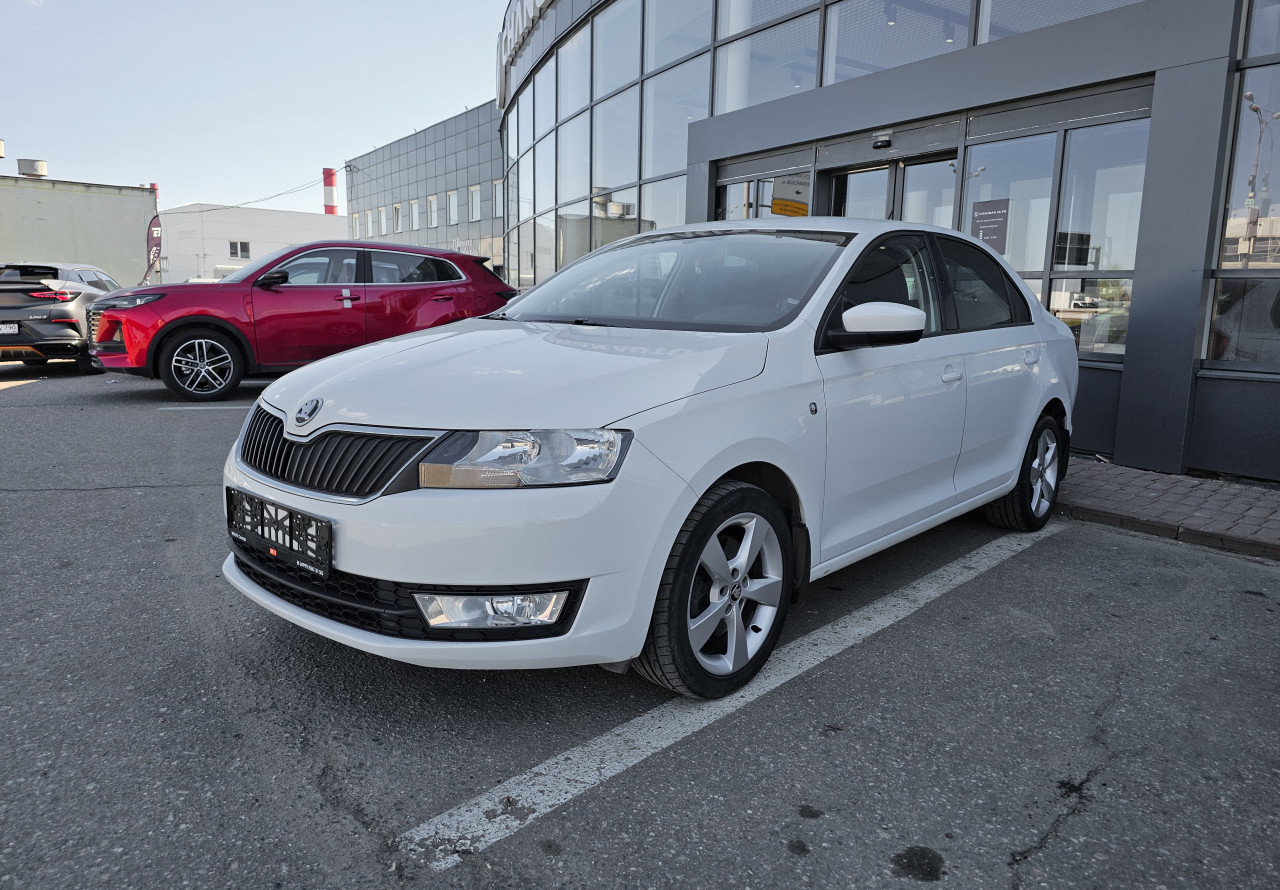 Skoda Rapid 2016 с пробегом 66000 км в Москве, цена 1 360 000 ₽ | Колёса  авто