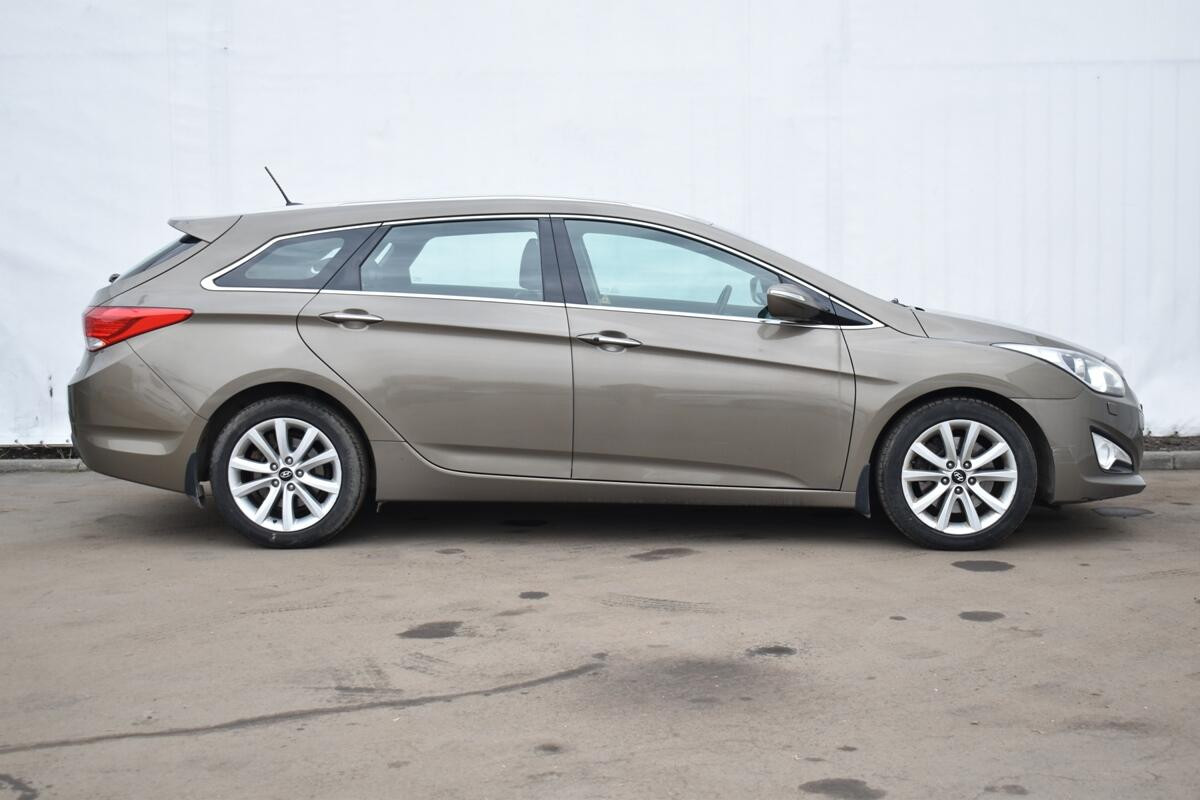 Hyundai i40 2013 с пробегом 128543 км в Москве, цена 1 557 000 ₽ | Колёса  авто