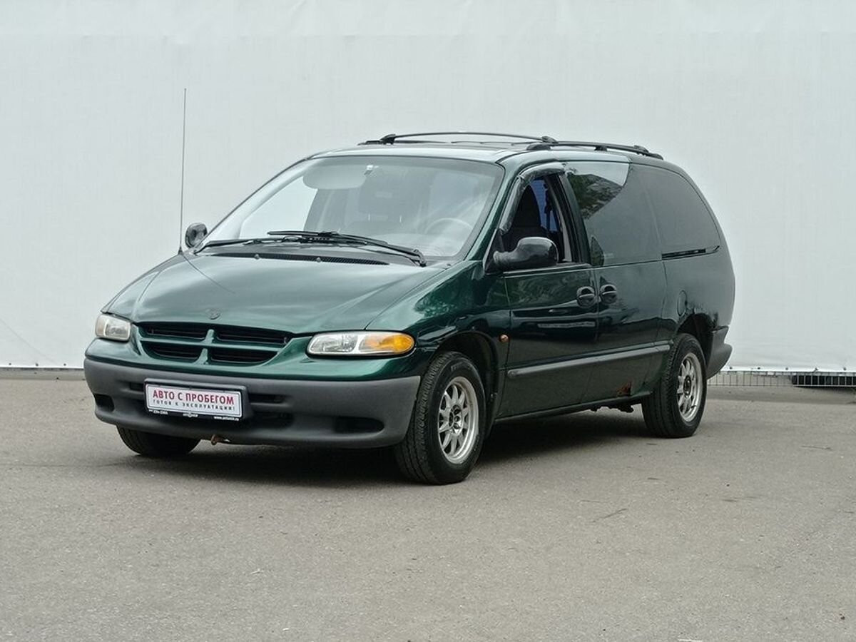 Chrysler Voyager 1997 с пробегом 250000 км в Москве, цена 299 000 ₽ |  Колёса авто